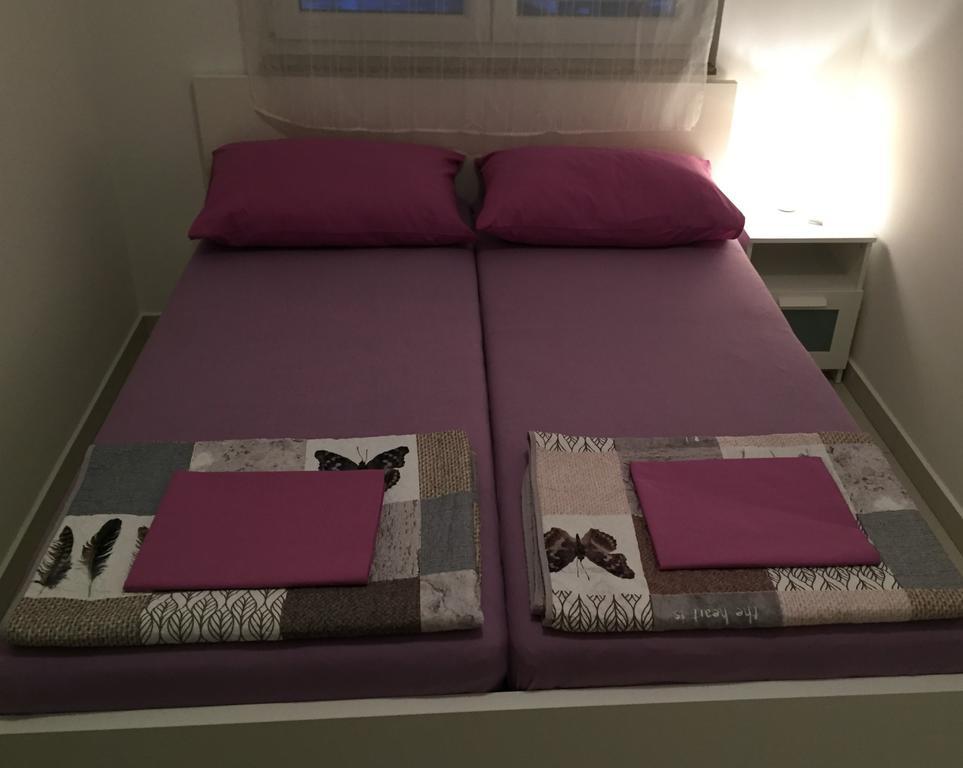 Apartmani Orhideja Rab Town Bagian luar foto