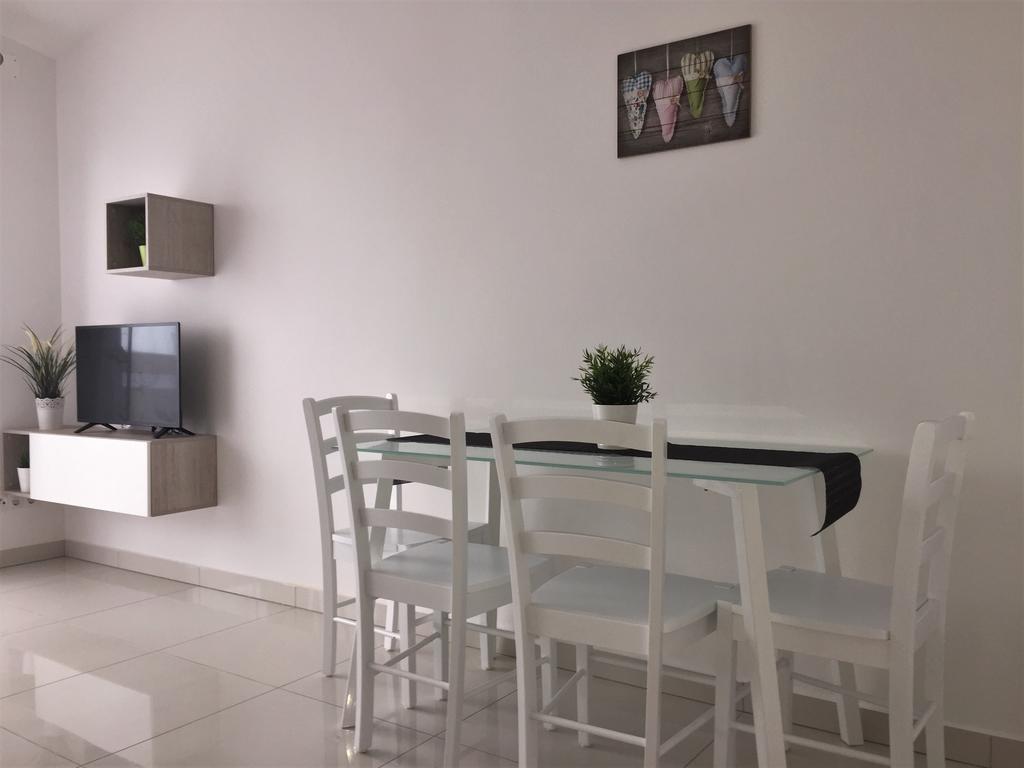 Apartmani Orhideja Rab Town Bagian luar foto